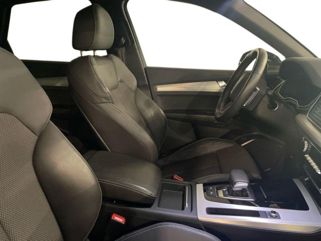 Audi Q5 - Photo 13