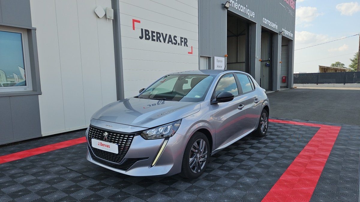 Peugeot 208 - Photo 1