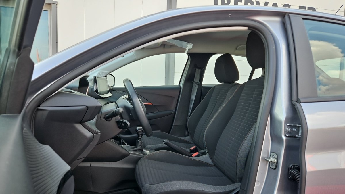 Peugeot 208 - Photo 14