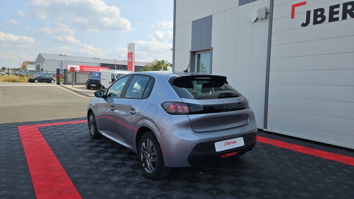 Peugeot 208 - Photo 3
