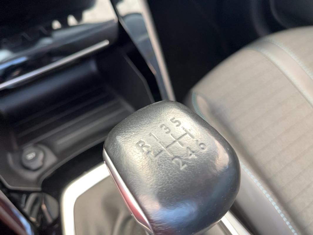 Peugeot 208 - Photo 22