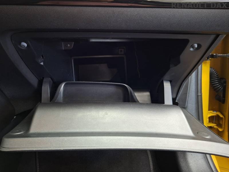 Peugeot 208 - Photo 28