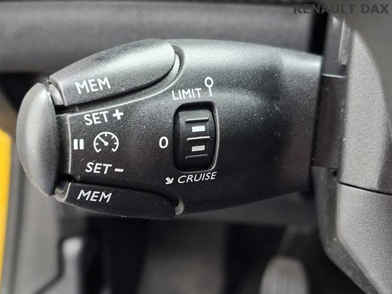 Peugeot 208 - Photo 35