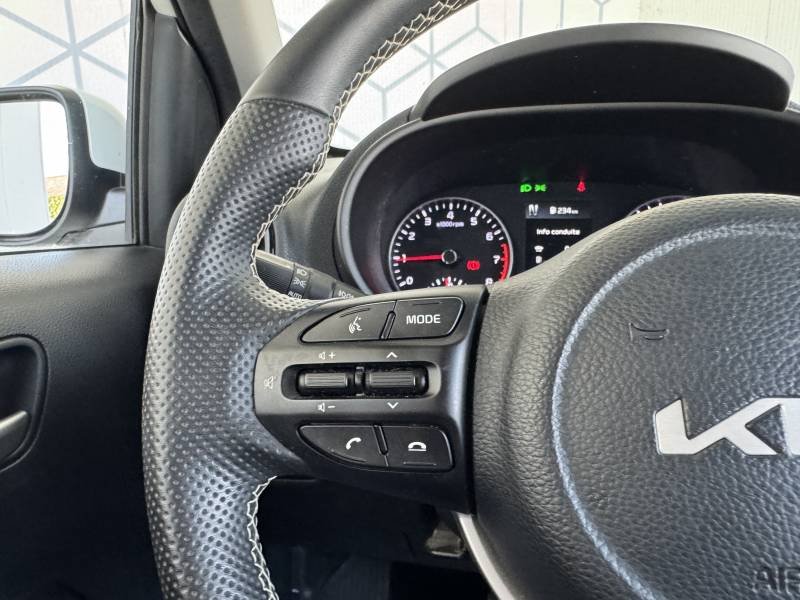 Kia Picanto - Photo 22