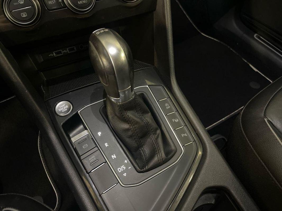 Volkswagen Tiguan - Photo 11
