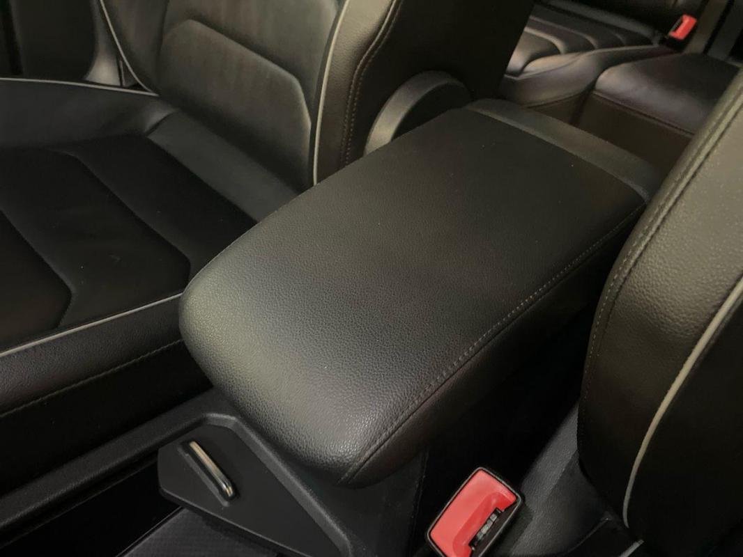 Volkswagen Tiguan - Photo 12