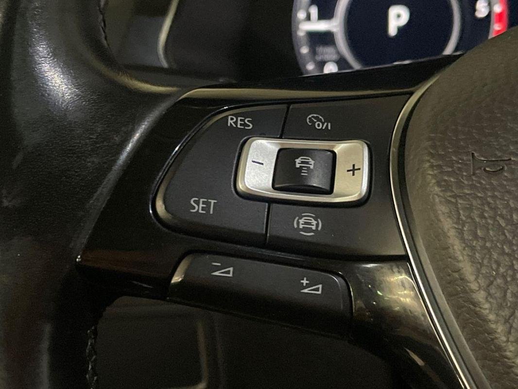 Volkswagen Tiguan - Photo 21