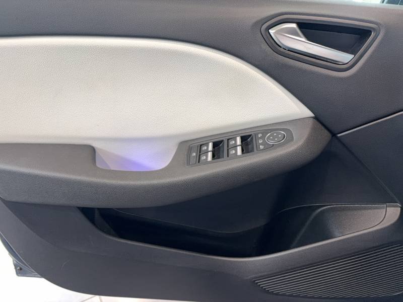 Renault Clio - Photo 23