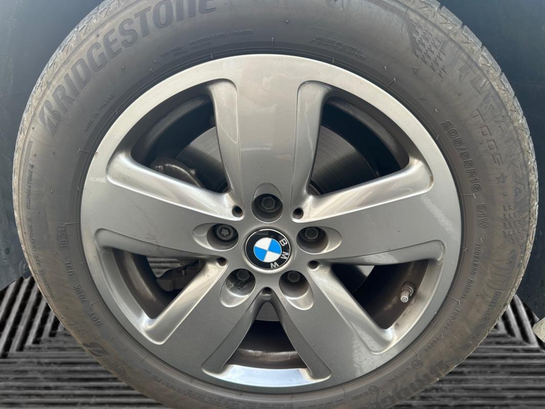 BMW Série 1 - Photo 22