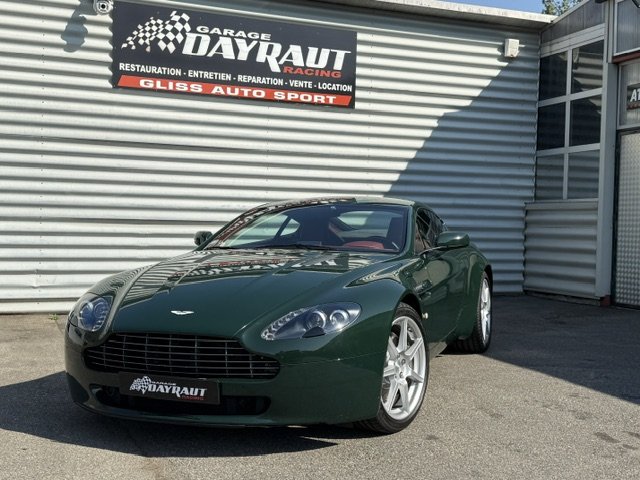 Aston Martin Vantage