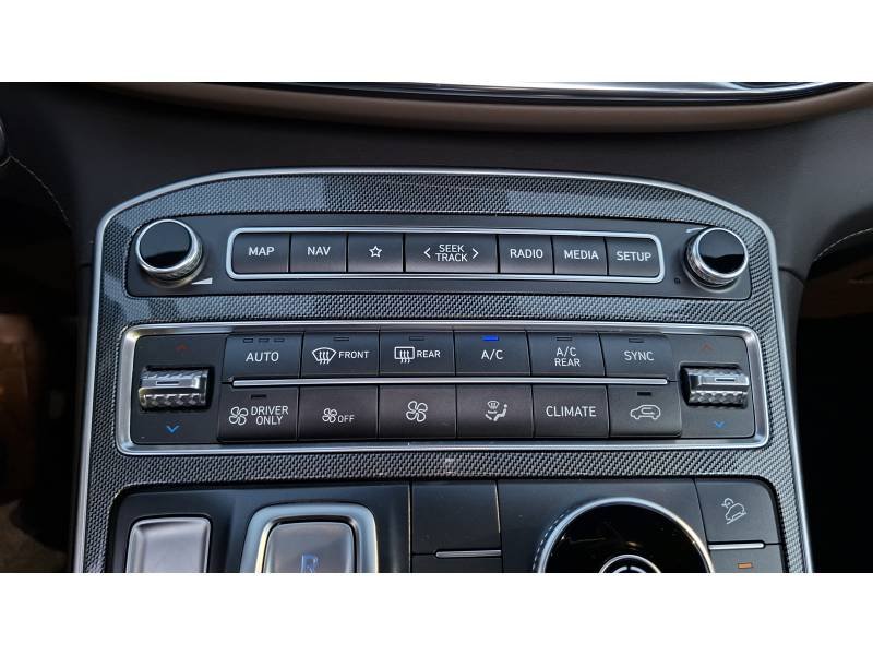 Hyundai Santa Fe - Photo 20