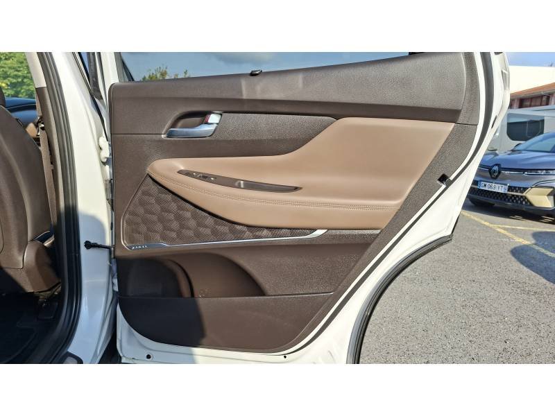Hyundai Santa Fe - Photo 40