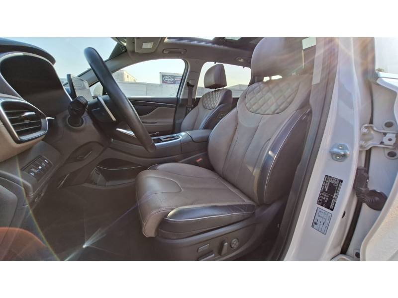 Hyundai Santa Fe - Photo 13