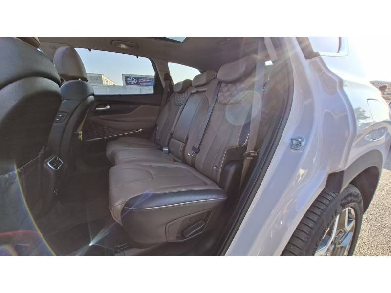 Hyundai Santa Fe - Photo 14