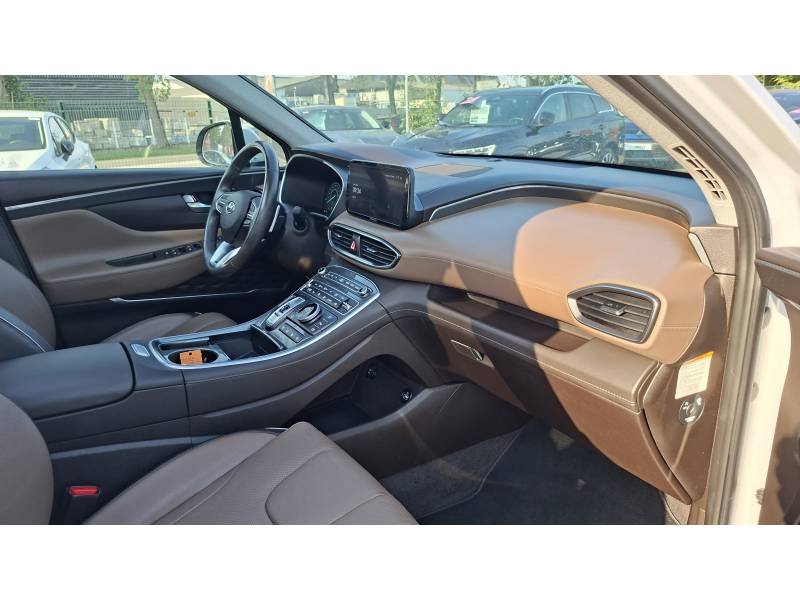 Hyundai Santa Fe - Photo 17