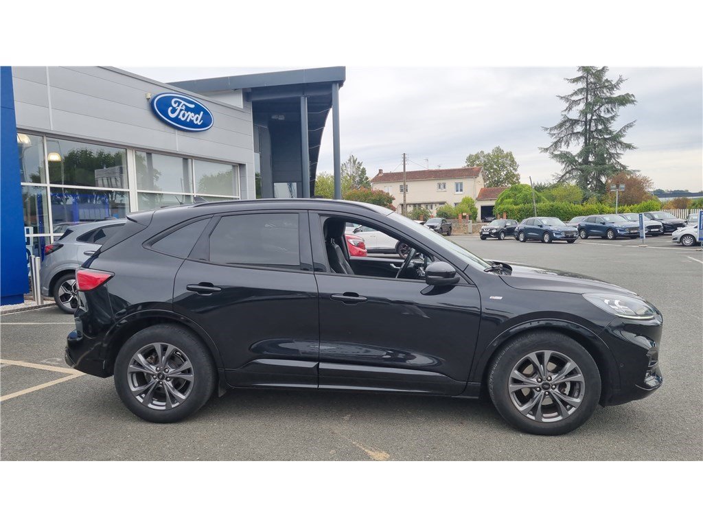 Ford Kuga - Photo 4