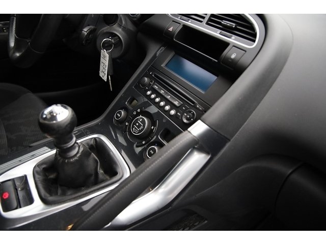 Peugeot 3008 - Photo 20