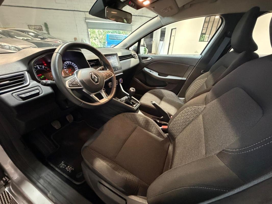 Renault Clio - Photo 9