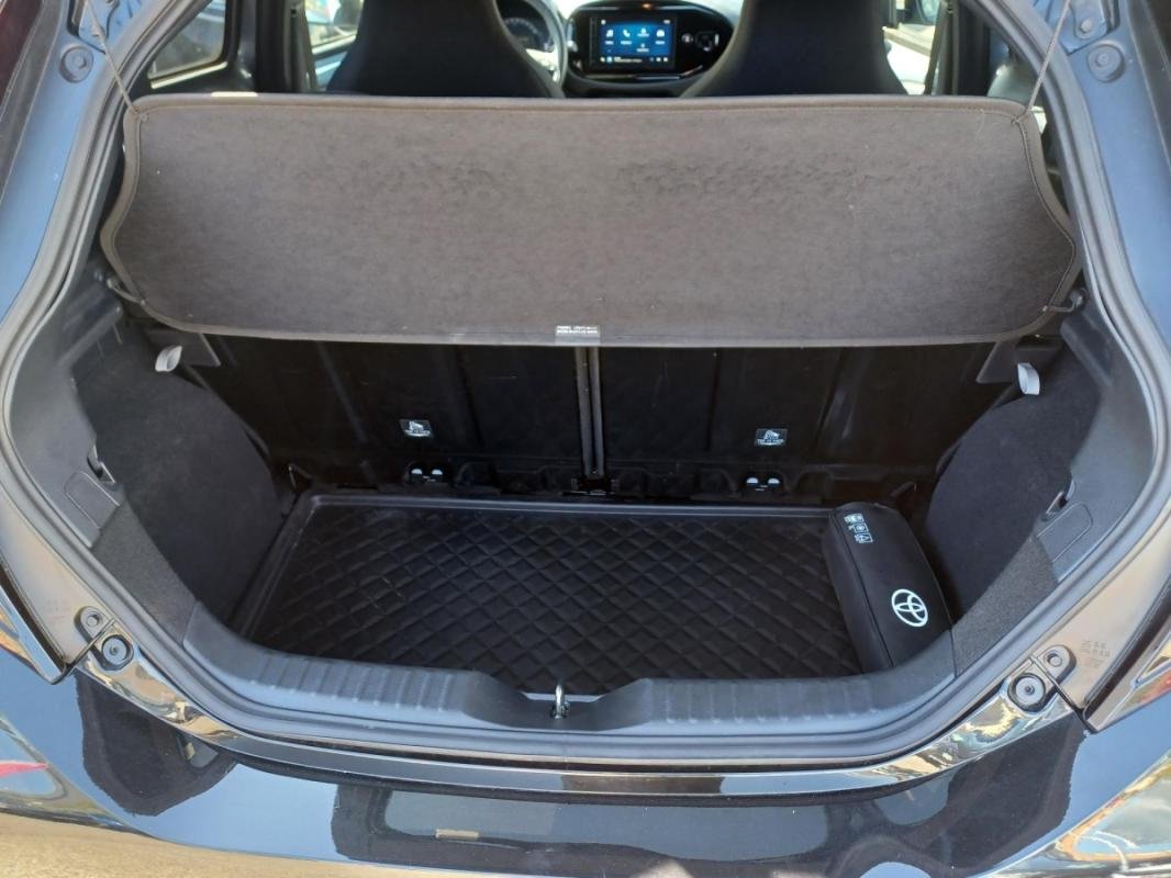 Toyota aygo x - Photo 13