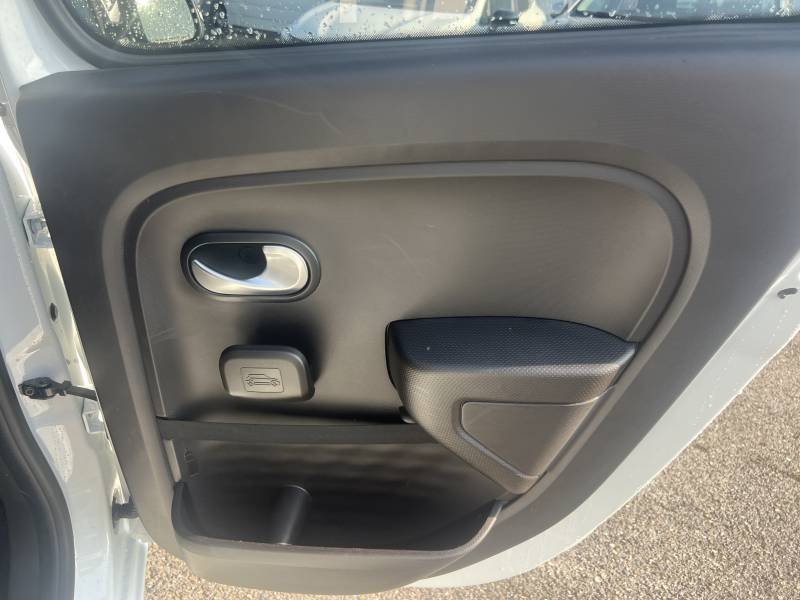 Renault Twingo - Photo 17