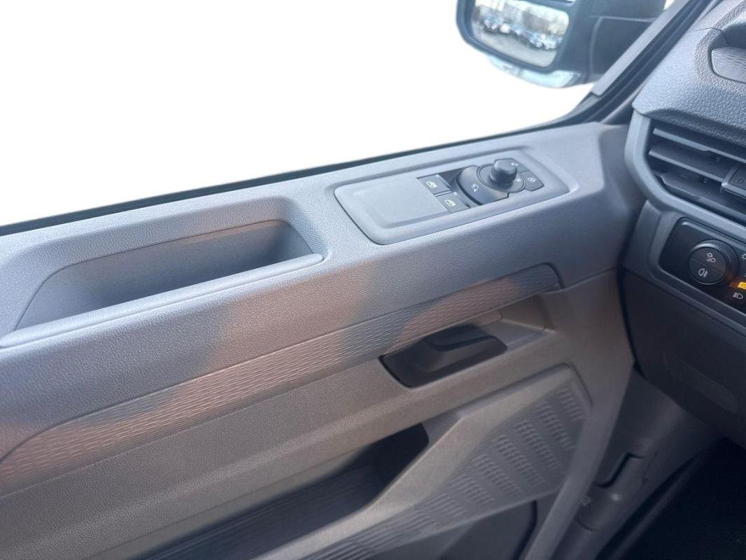 Volkswagen Transporter - Photo 4