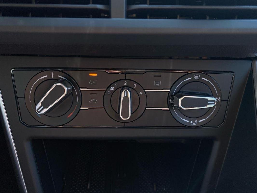Volkswagen Polo - Photo 16