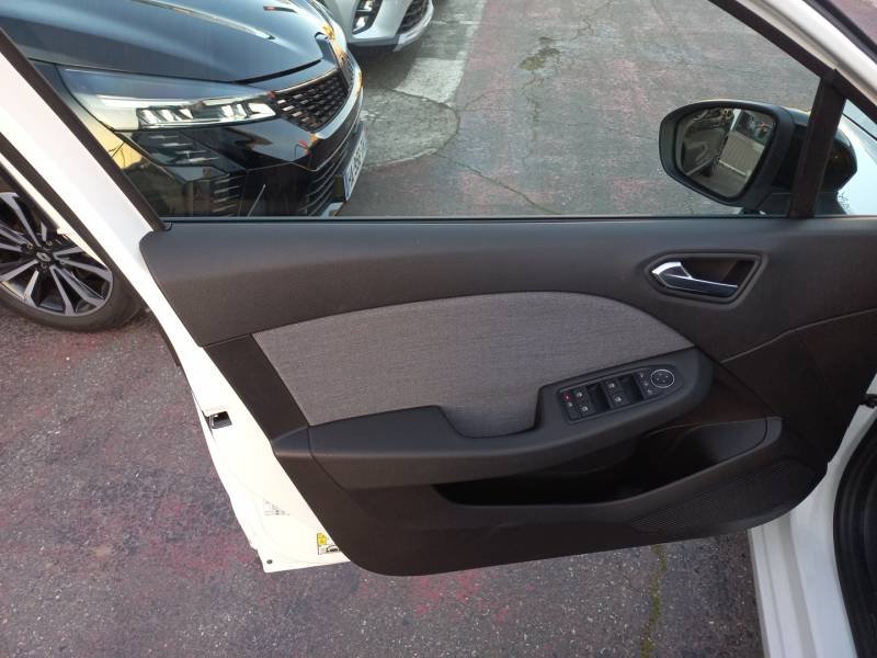 Renault Clio - Photo 29