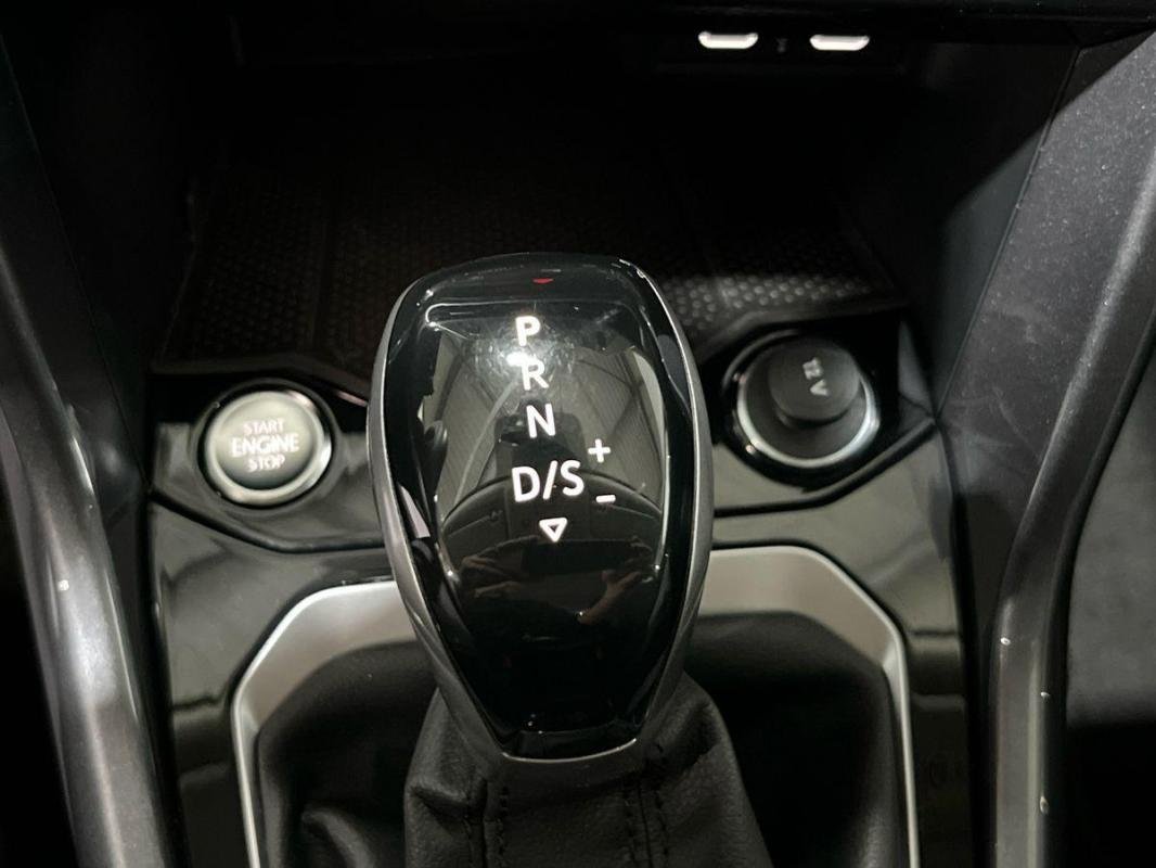 Volkswagen T-Roc - Photo 12