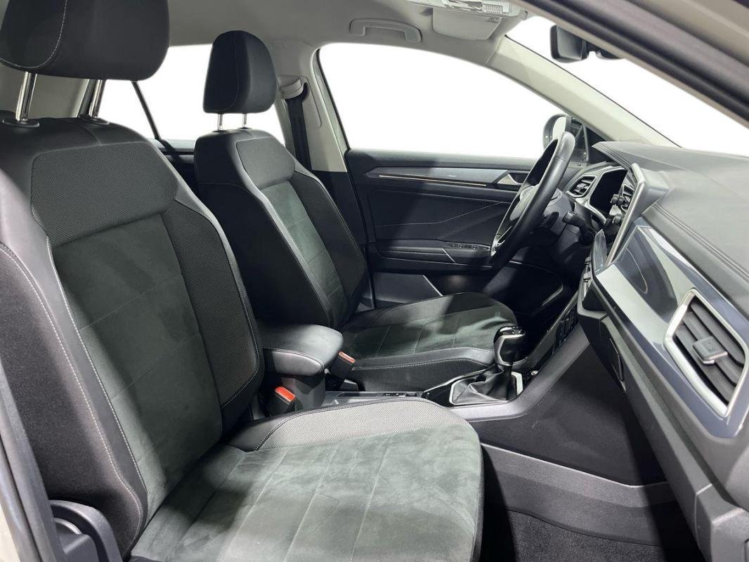Volkswagen T-Roc - Photo 14