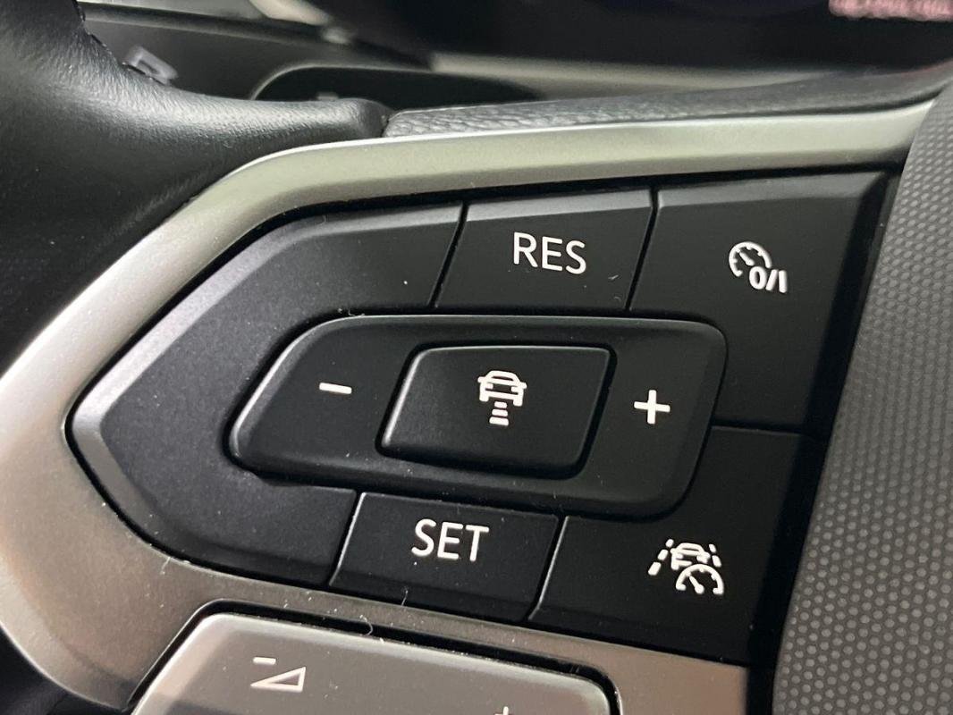 Volkswagen T-Roc - Photo 22