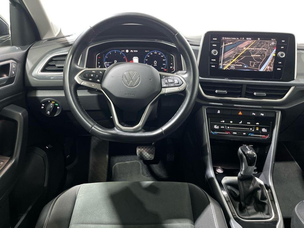 Volkswagen T-Roc - Photo 25