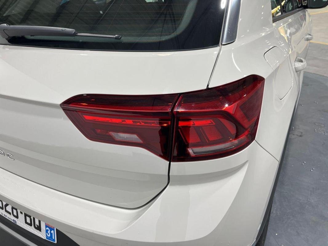 Volkswagen T-Roc - Photo 31