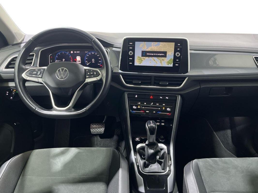 Volkswagen T-Roc - Photo 9