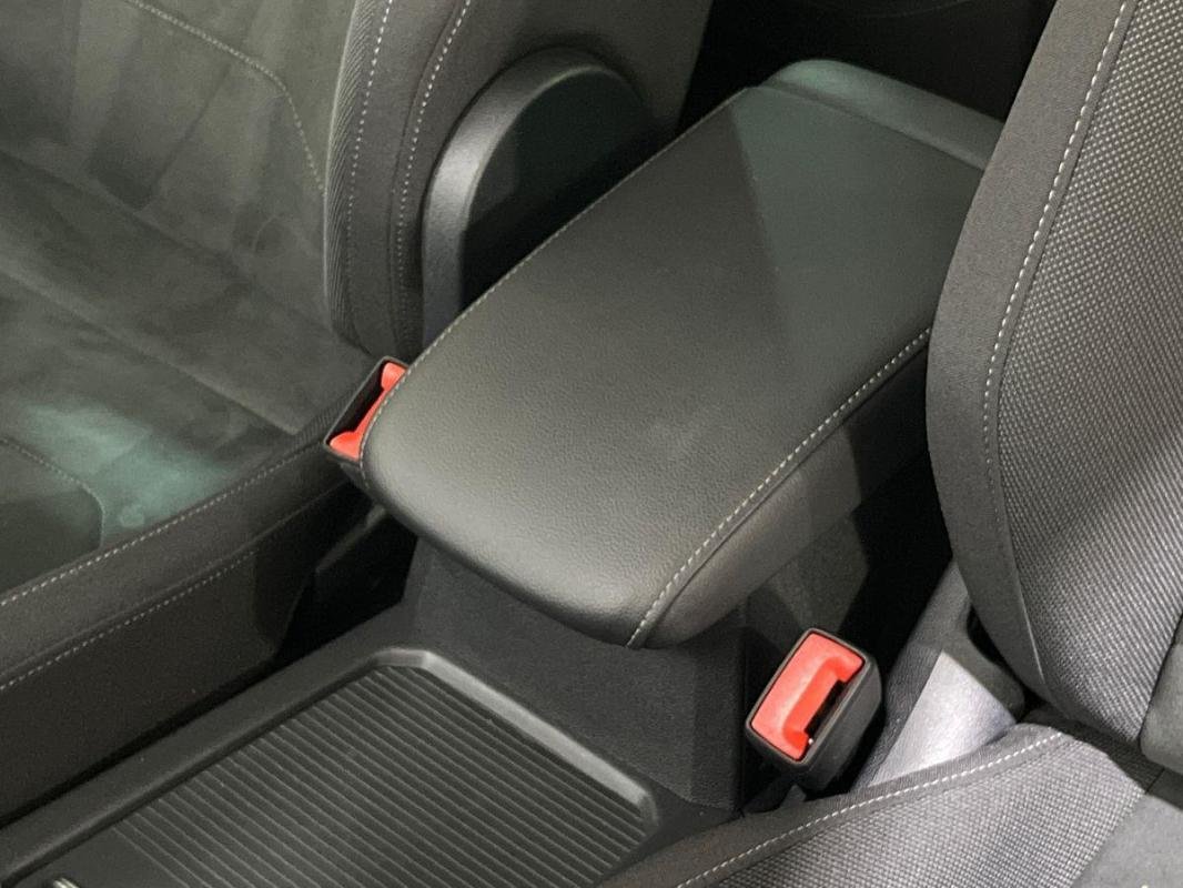 Volkswagen Tiguan - Photo 12