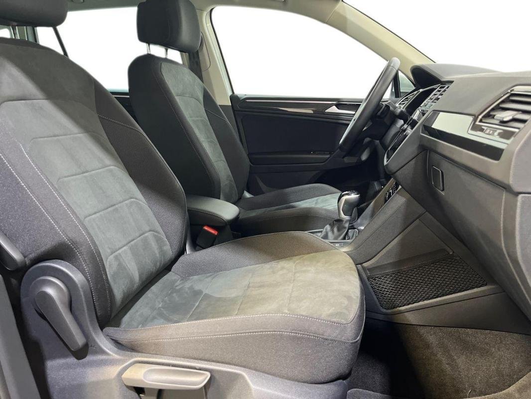 Volkswagen Tiguan - Photo 13
