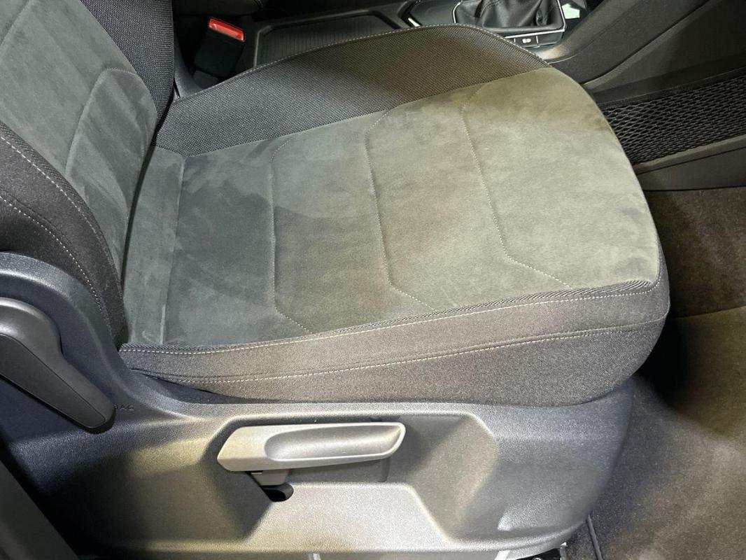 Volkswagen Tiguan - Photo 14