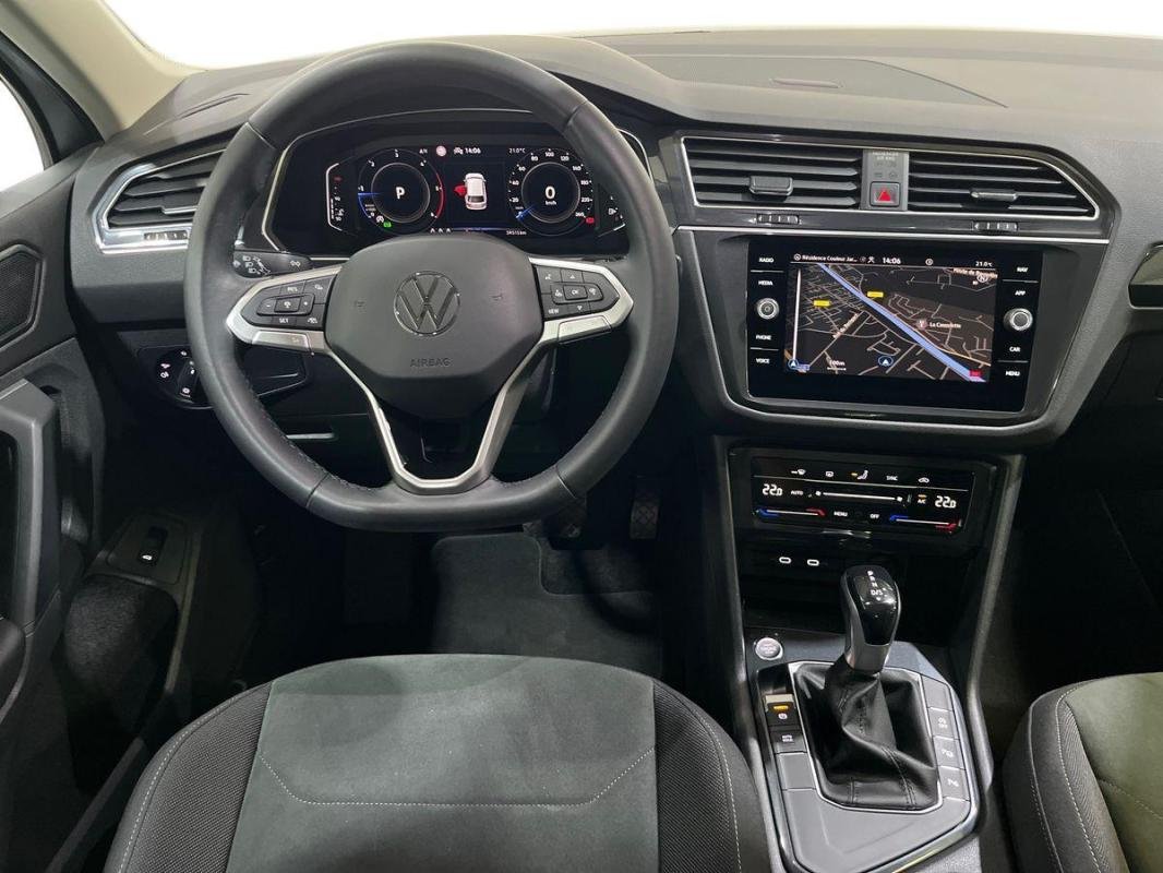 Volkswagen Tiguan - Photo 24