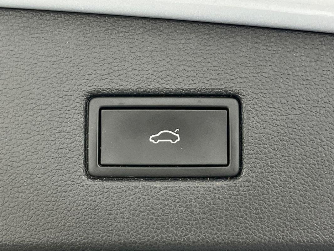 Volkswagen Tiguan - Photo 34