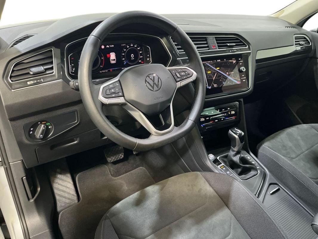 Volkswagen Tiguan - Photo 9