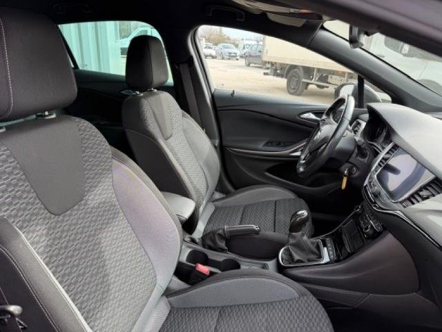 Opel Astra - Photo 13