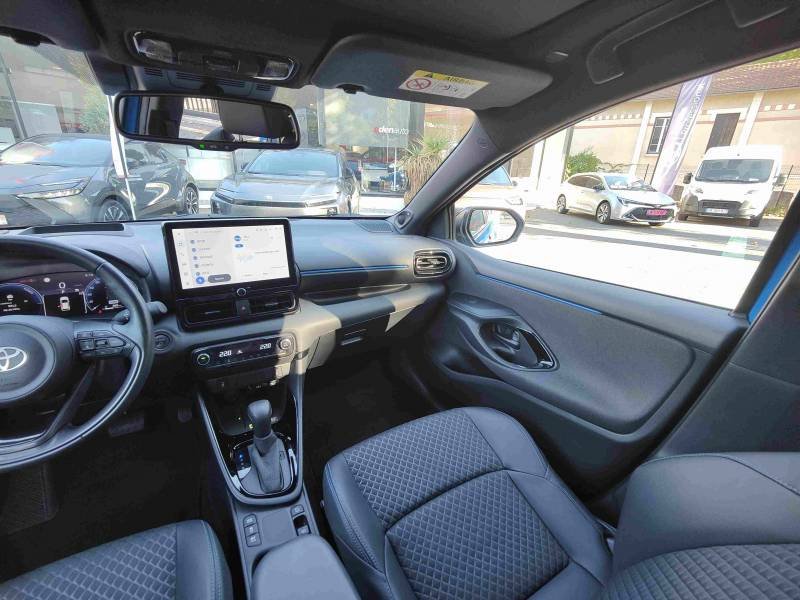 Toyota Yaris - Photo 11