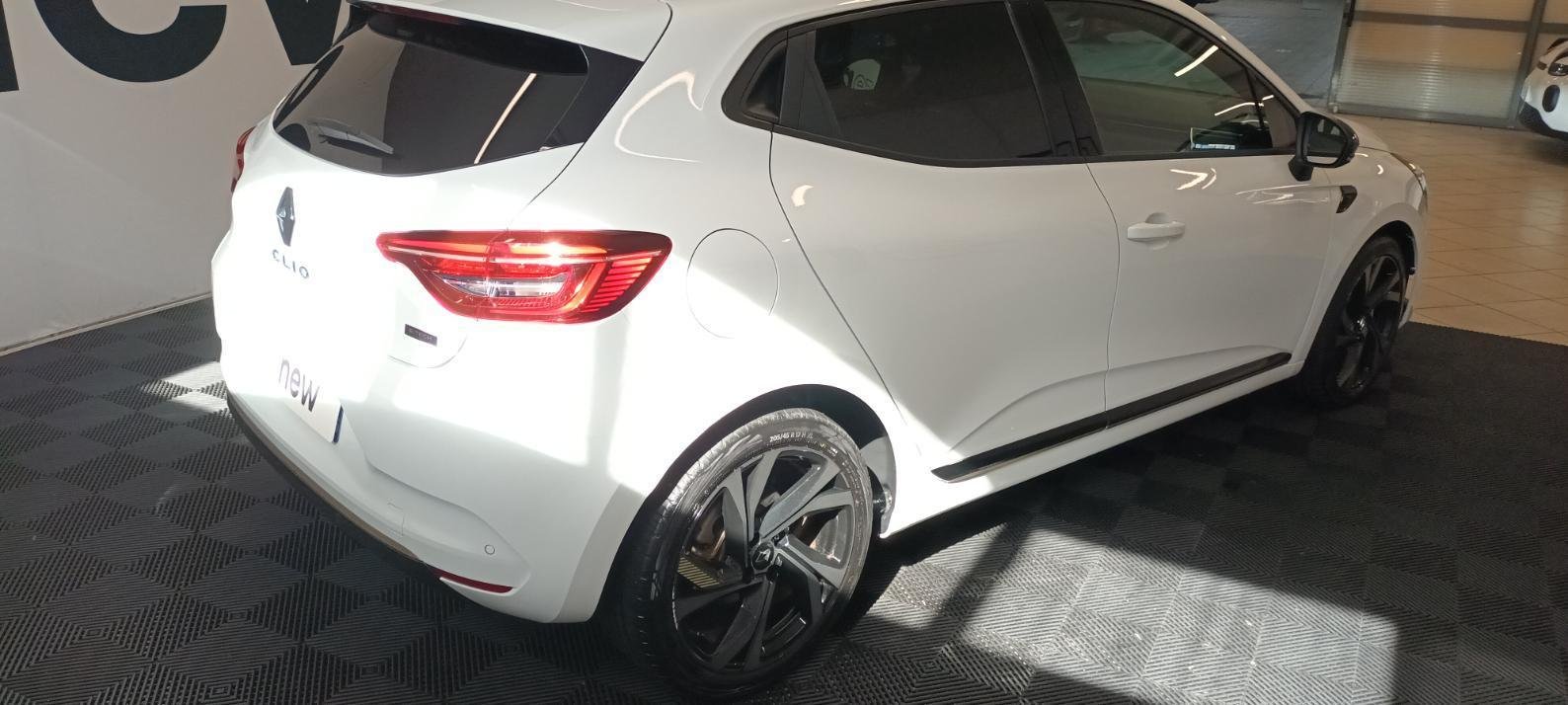 Renault Clio - Photo 21