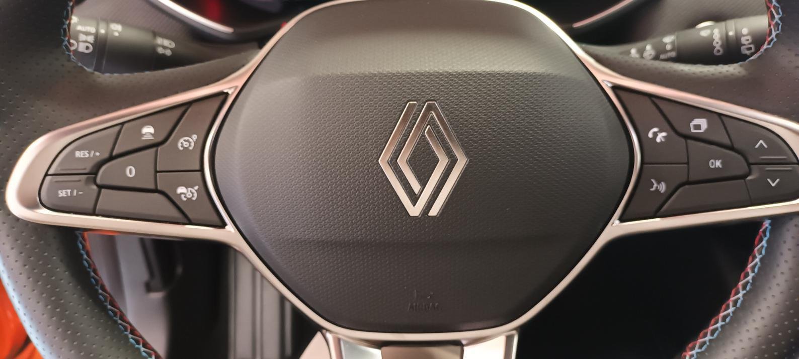 Renault Clio - Photo 17