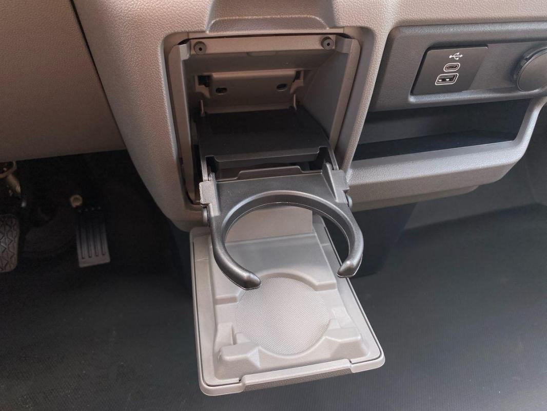 Volkswagen Transporter - Photo 12