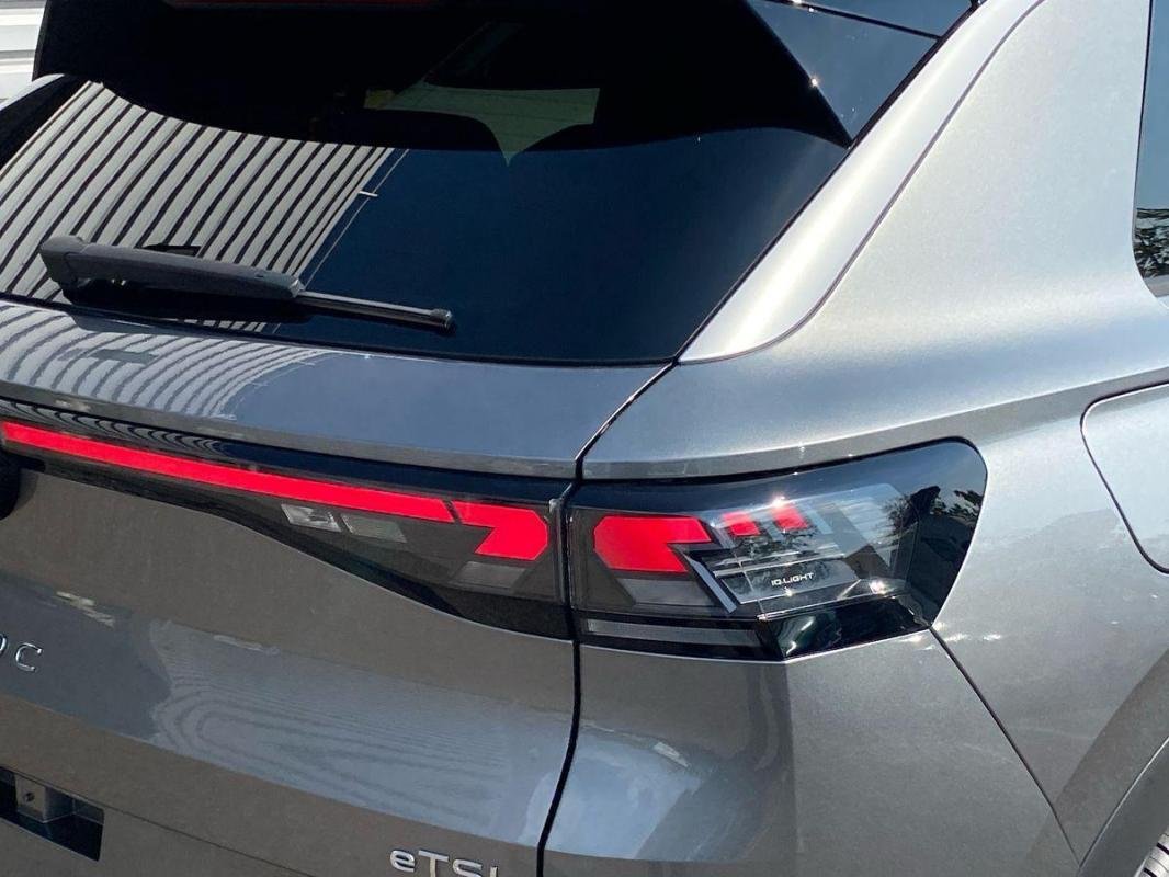 Volkswagen T-Roc - Photo 30