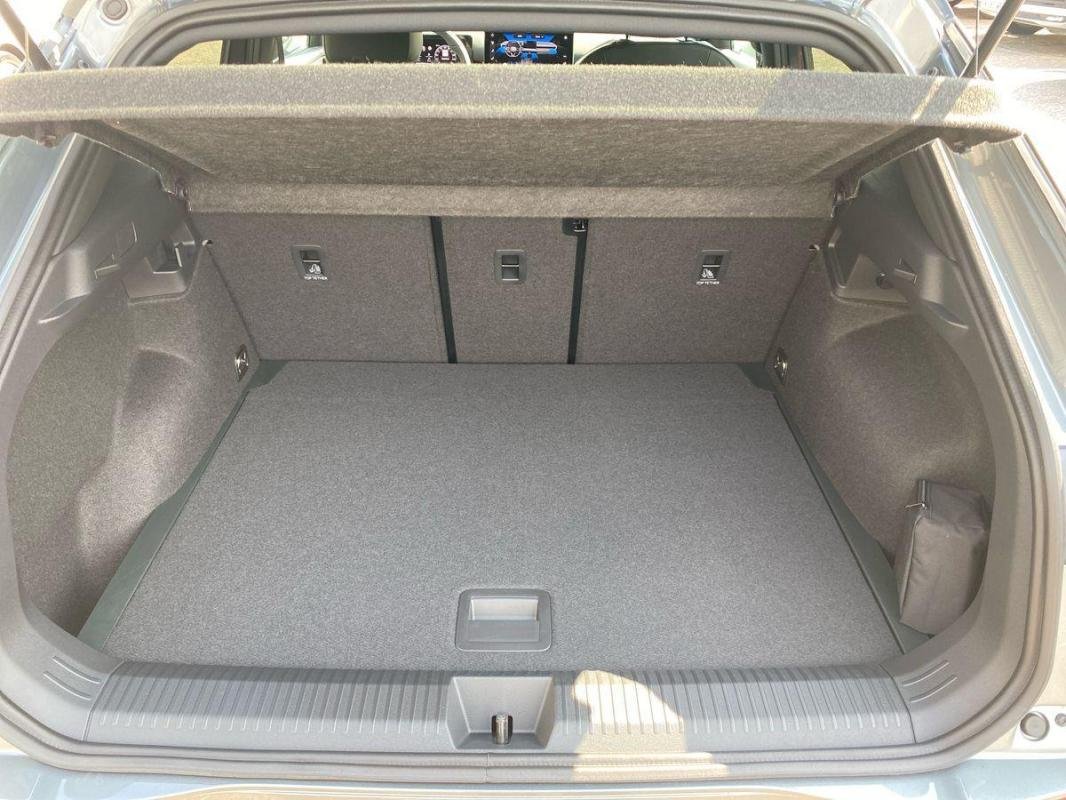Volkswagen T-Roc - Photo 31