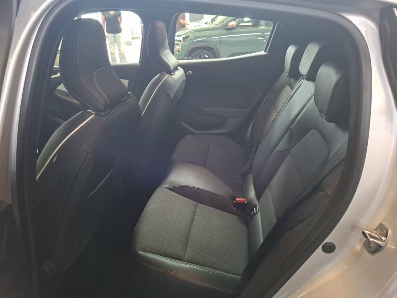 Renault Clio - Photo 16