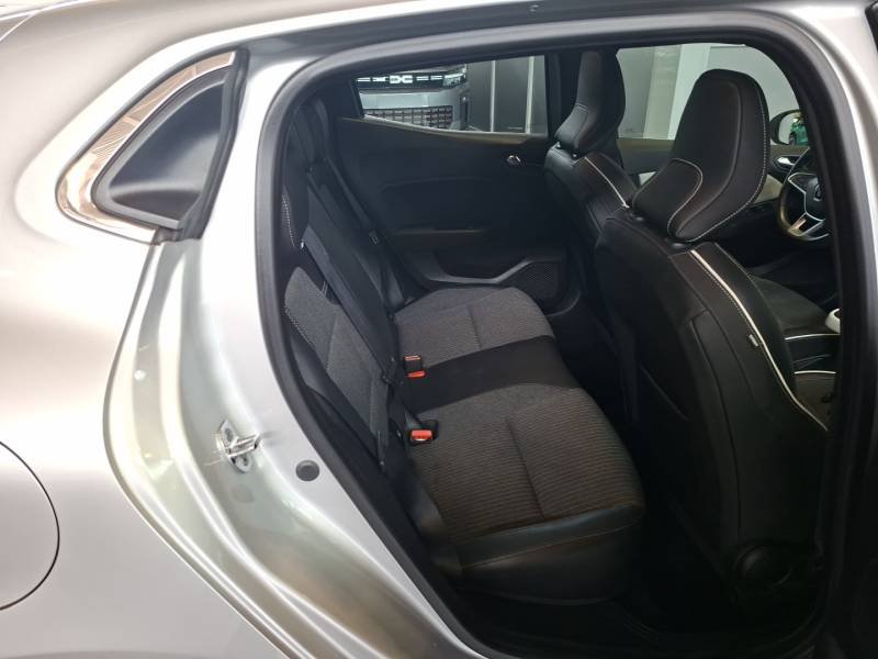 Renault Clio - Photo 17
