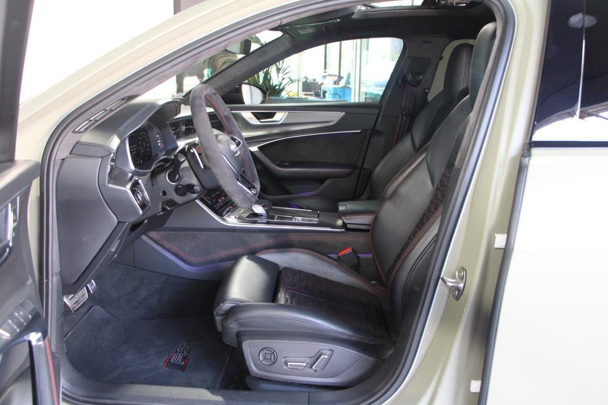 Audi RS6 Avant - Photo 15