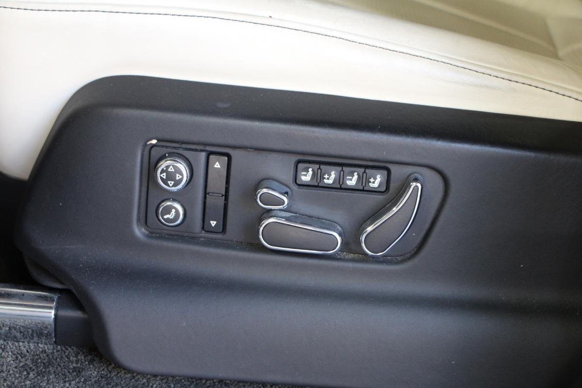Bentley Bentayga - Photo 12